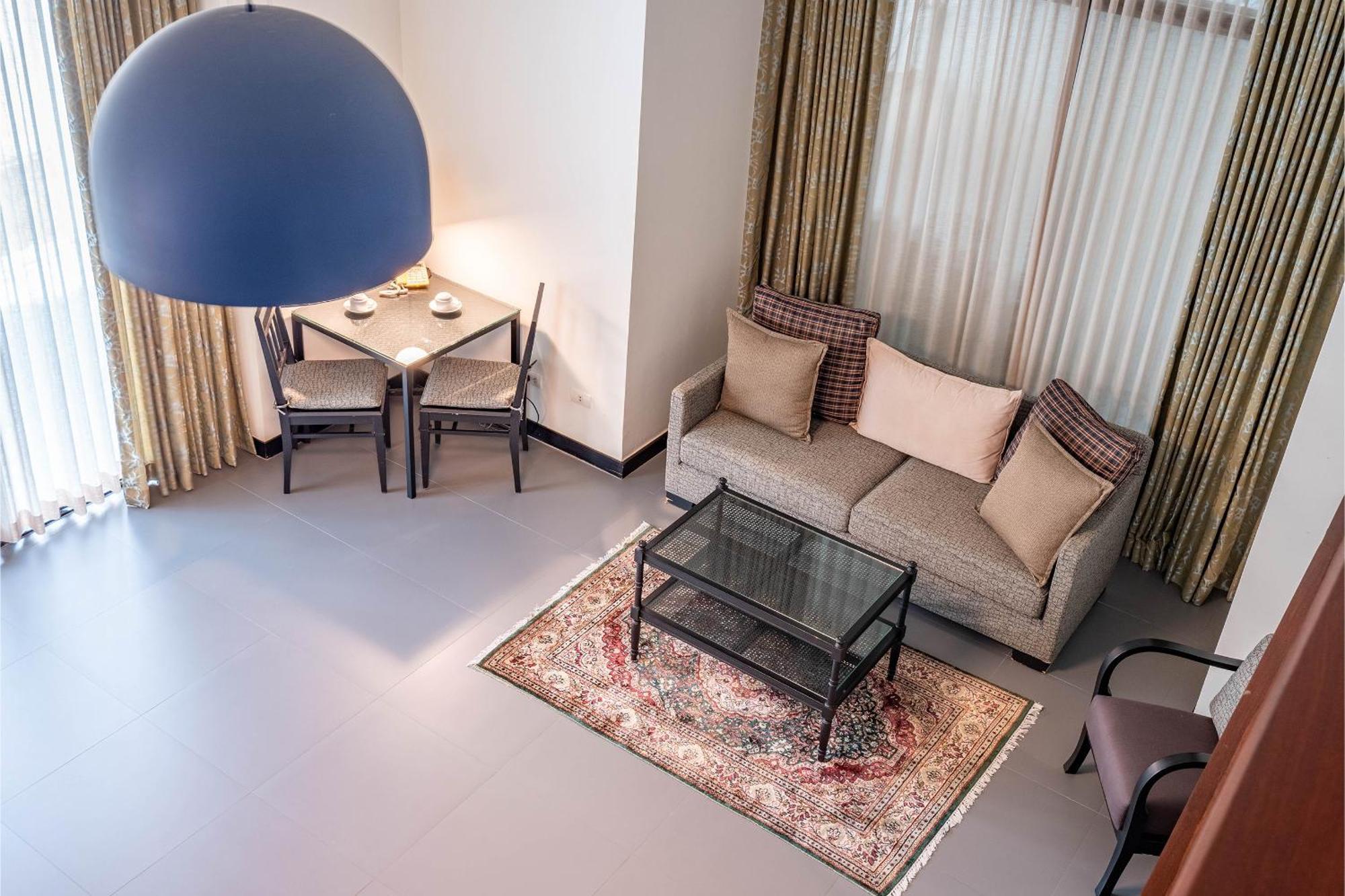 Luxe Residence Pattaya Luaran gambar